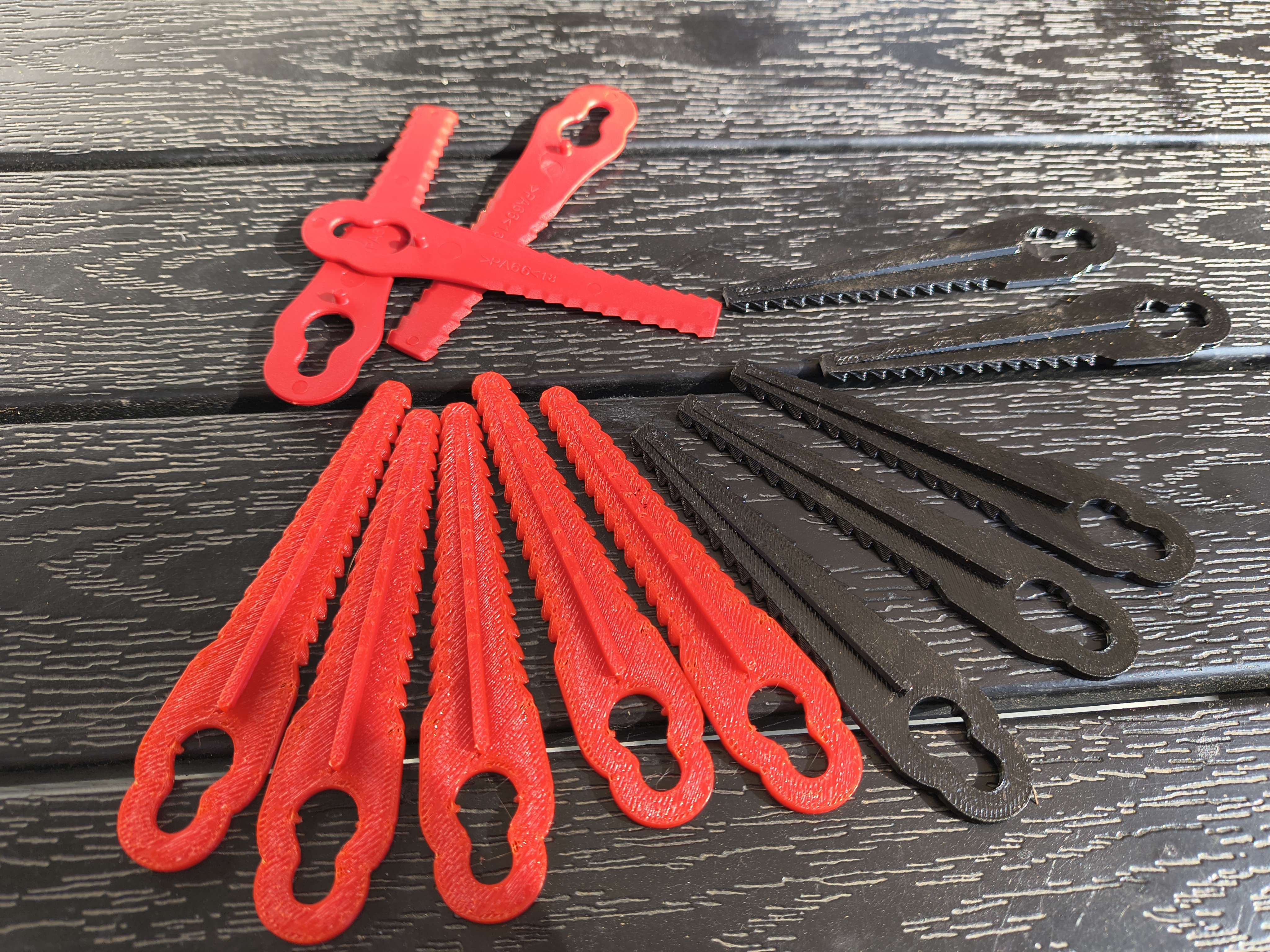Beitrags-Cover: 3D-Druck von Trimmermessern Dnipro-M: ABS-Test und Kostenberechnung