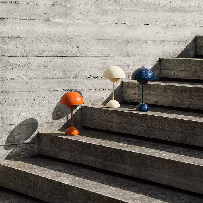 Design ponad czasem: historia i znaczenie lampy Flowerpot
