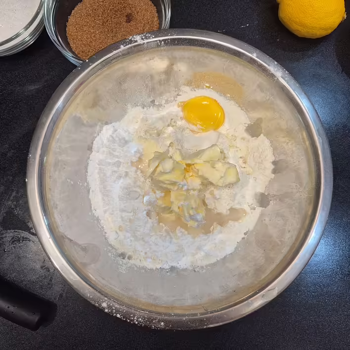всі інгредієнти в мисці