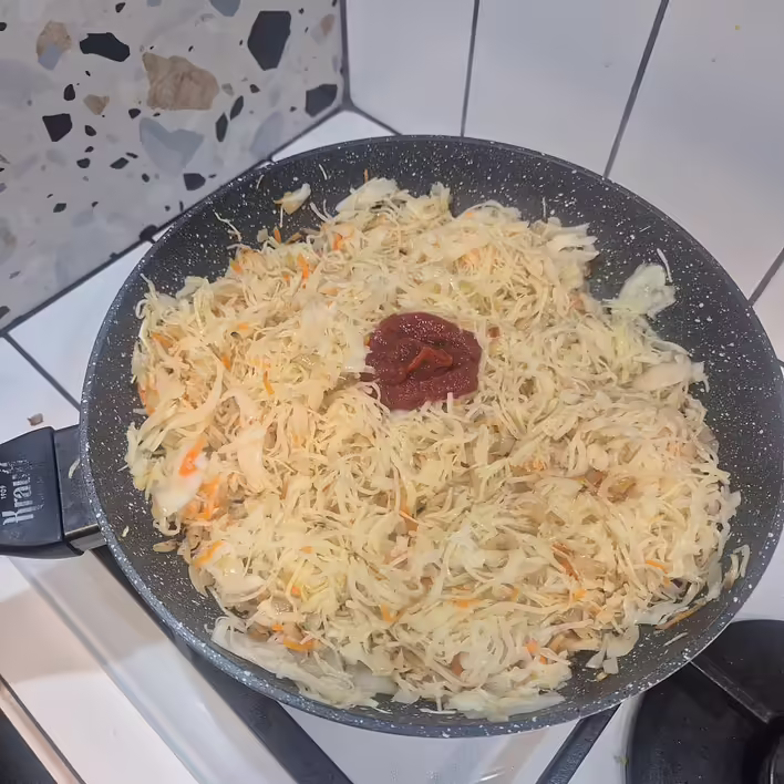 + томатна паста