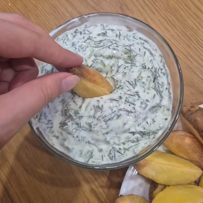 Dzadzyki: a simple step-by-step recipe for a delicious and healthy Greek sauce