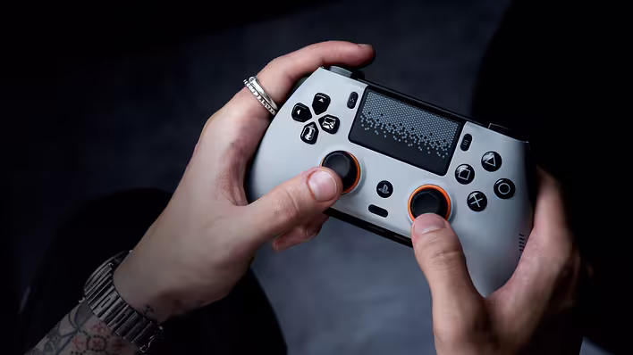 Scuf Omega: офіційно ліцензований контролер для PlayStation 5 із 28 входами та кастомізацією