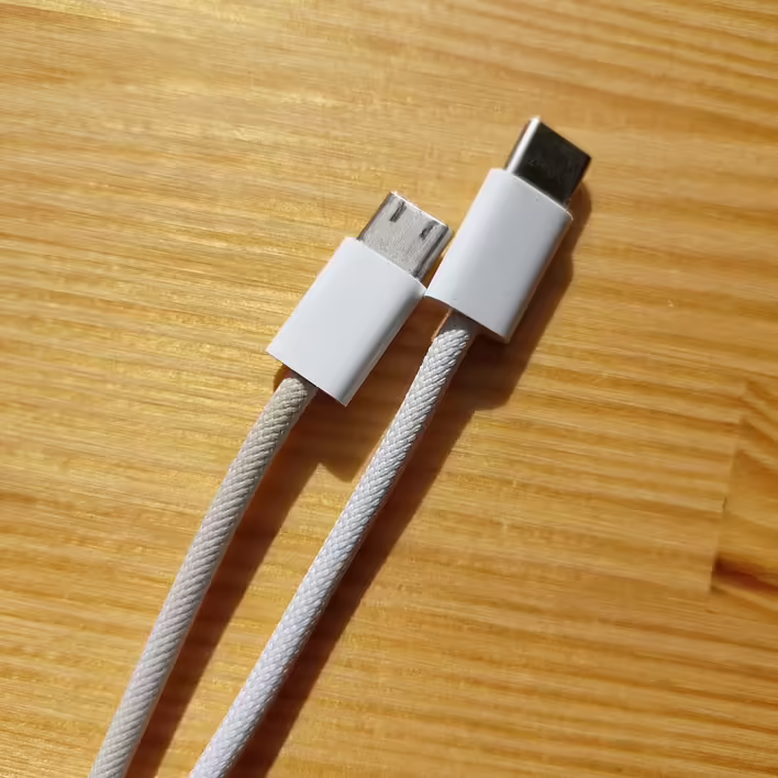 Тканий кабель Apple