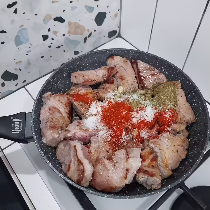 додаємо спеції