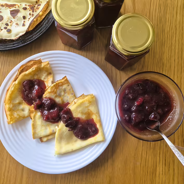 Pfannkuchen mit Milch: einfaches Schritt-für-Schritt-Rezept mit Fotos