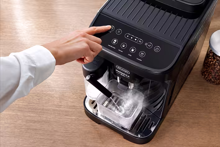 Co wziąć pod uwagę przed zainstalowaniem ekspresu do kawy De’Longhi pod szafką kuchenną?