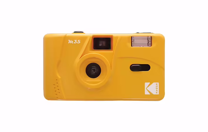 Kodak m35 (фото з сайту https://www.kodak.com/en/consumer/product/cameras/film/m35/)